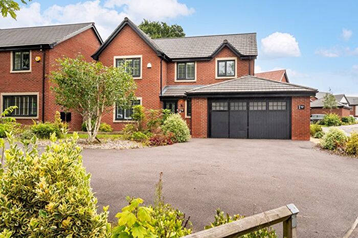 4 Bedroom Detached House To Rent In Hewlett Way, Westhoughton, Bolton., BL5