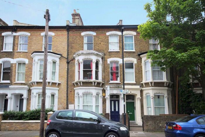 4 Bedroom Flat To Rent In Kellett Road, London, SW2