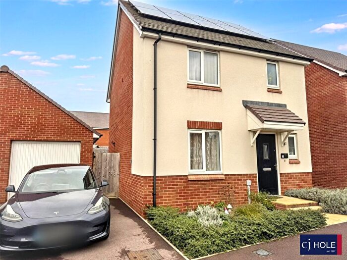 3 Bedroom Detached House For Sale In Springmead Avenue, Brockworth, Gloucester, GL3