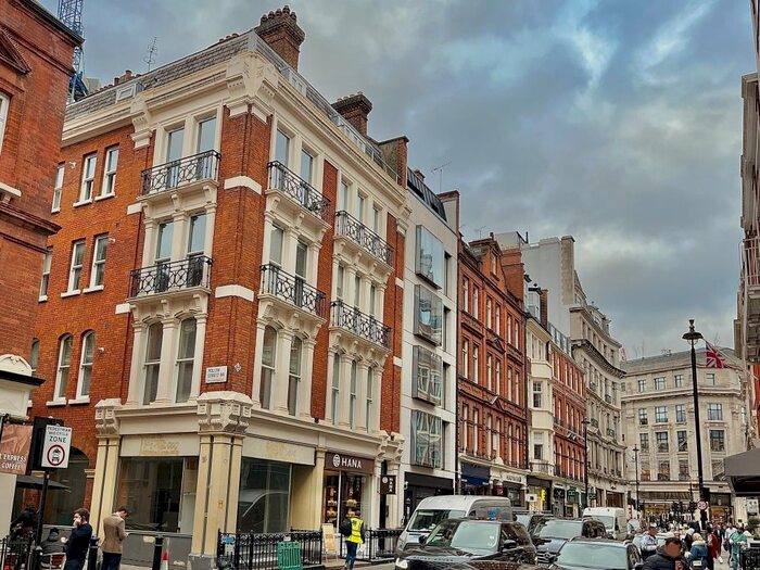 3 Bedroom Flat To Rent In Maddox Street, London, W1S