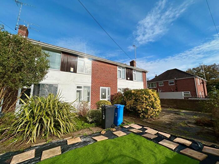 2 Bedroom Flat To Rent In South Park Road, Poole, BH12