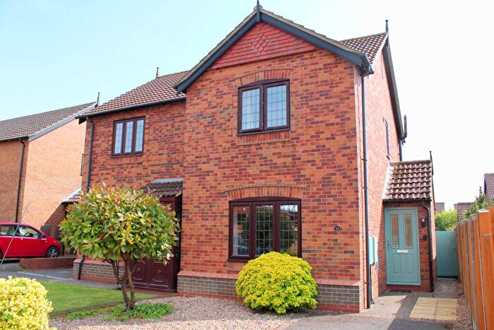 2 Bedroom Semi-Detached House For Sale In Sycamore Close, Barnetby, DN38