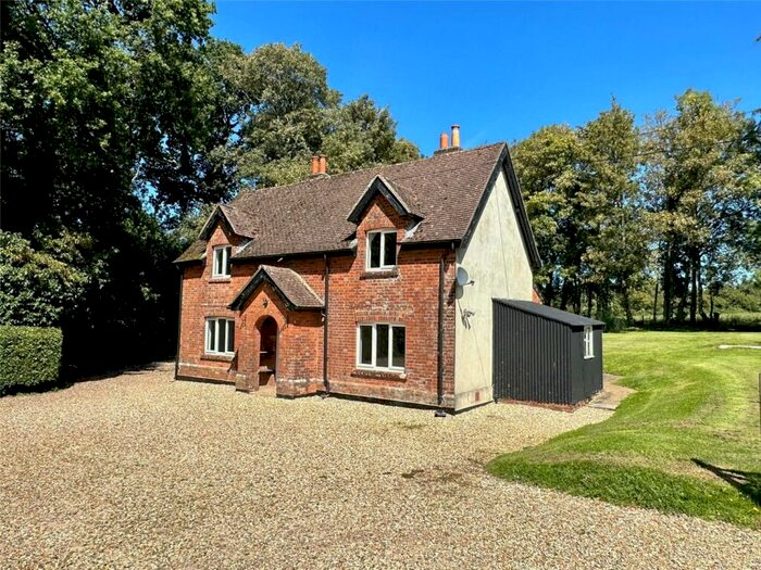 3 Bedroom Detached House To Rent In Kings Somborne, Stockbridge, Hampshire, SO20