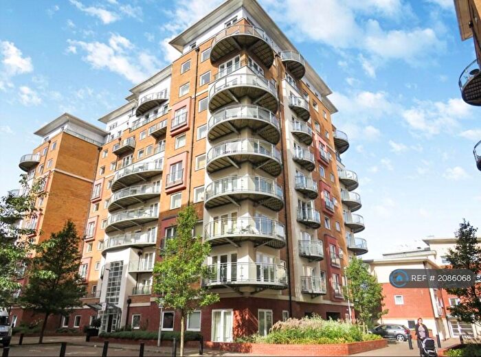 2 Bedroom Flat To Rent In Winterthur Way, Basingstoke, RG21