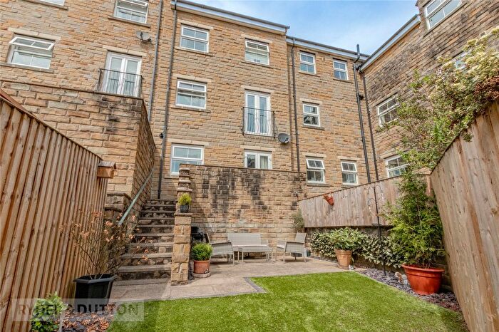 3 Bedroom Terraced House For Sale In Rylands Park, Ripponden, Sowerby Bridge, West Yorkshire, HX6
