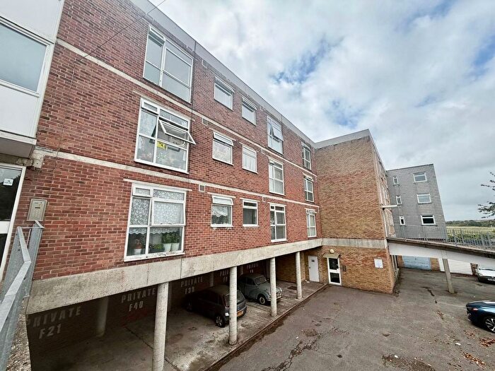 1 Bedroom Studio To Rent In Rotunda Road, Eastbourne, BN23