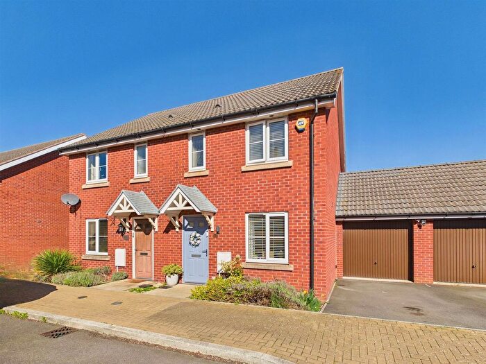 3 Bedroom Semi-Detached House For Sale In Roselle Drive, Brockworth, Gloucester, GL3