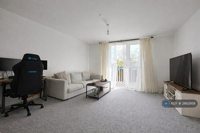 1 Bedroom Flat To Rent In Gent Court, London, E14