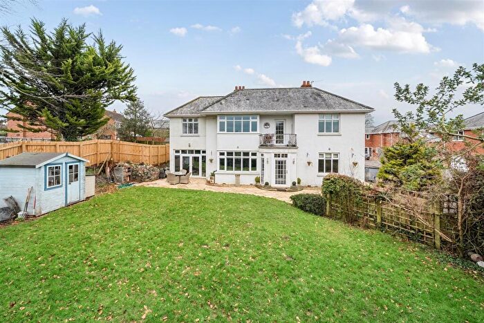 5 Bedroom Detached House For Sale In Tiverton Road, Cullompton, EX15