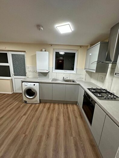 3 Bedroom Semi-detached House To Rent In Canterbury Close, Basildon, SS14