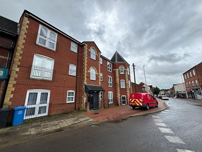 2 Bedroom Flat To Rent In Station Road, Desborough, Kettering, NN14