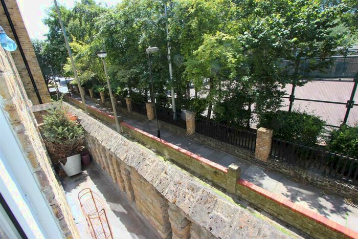 1 Bedroom Apartment To Rent In Parry House, Green Bank, Wapping, E1W