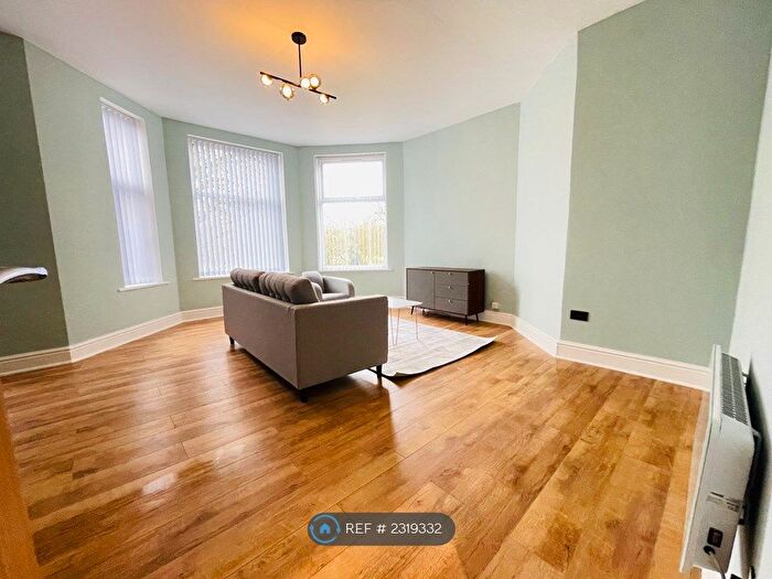 2 Bedroom Flat To Rent In Demesne Road, Manchester, M16