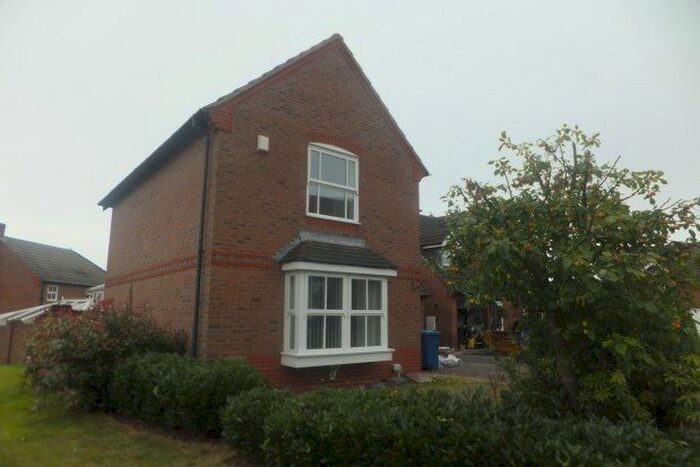 3 Bedroom Cottage To Rent In Deans Slade Drive, Lichfield, WS14