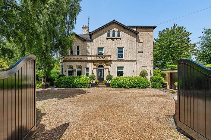 6 Bedroom Semi-detached House For Sale In Woodville Road, Bowdon, WA14