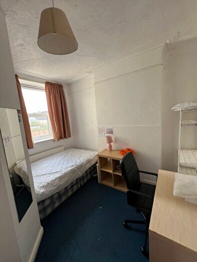 7 Bedroom Terraced House To Rent In Gloucester Road, Bristol, BS7