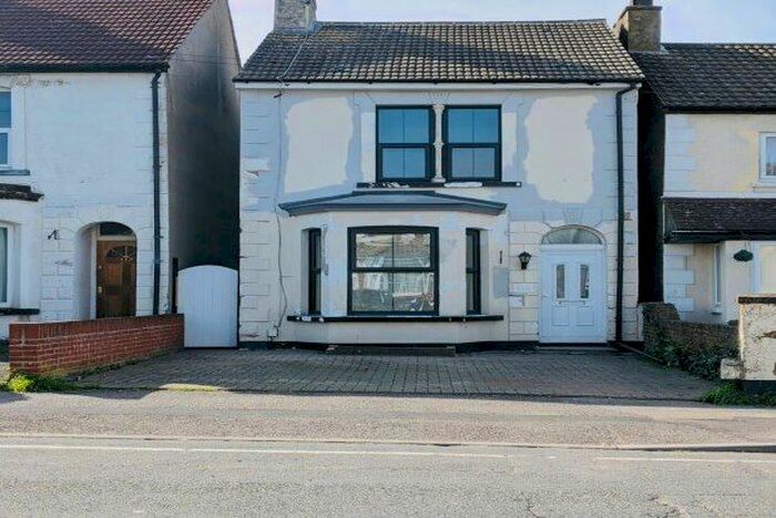 3 Bedroom Property To Rent In Napier Road, Gillingham, ME7