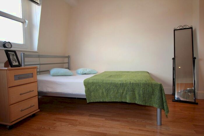 Studio To Rent In Palace Court, Notting Hill / Bayswater, W2