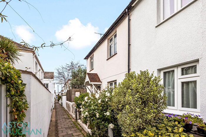 2 Bedroom Terraced House To Rent In Camden Terrace, Brighton, BN1