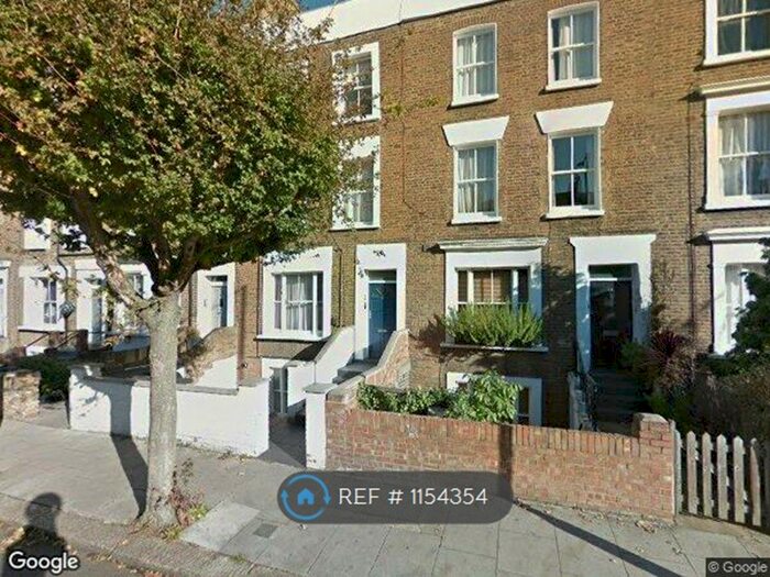2 Bedroom Flat To Rent In Coningham Road, London, W12