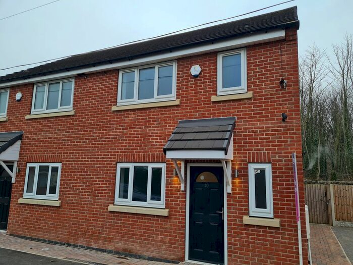 3 Bedroom Property To Rent In Railway Court, Doncaster, DN6