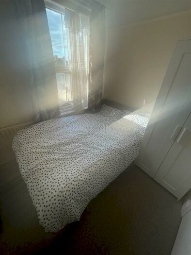 Studio To Rent In St Edmunds Road, Southampton, SO16