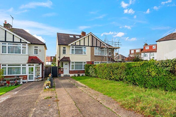 4 Bedroom Semi Detached House For Sale In Dibdin Road, Sutton, SM1