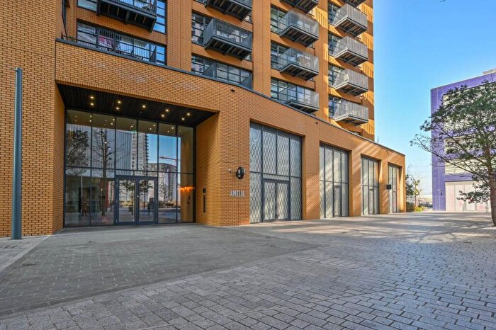 Studio To Rent In Amelia House, London City Island, Tower Hamlets, London, E14