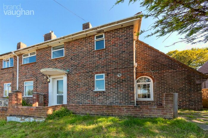 6 Bedroom Detached House To Rent In Knepp Close, Brighton, East Sussex, BN2