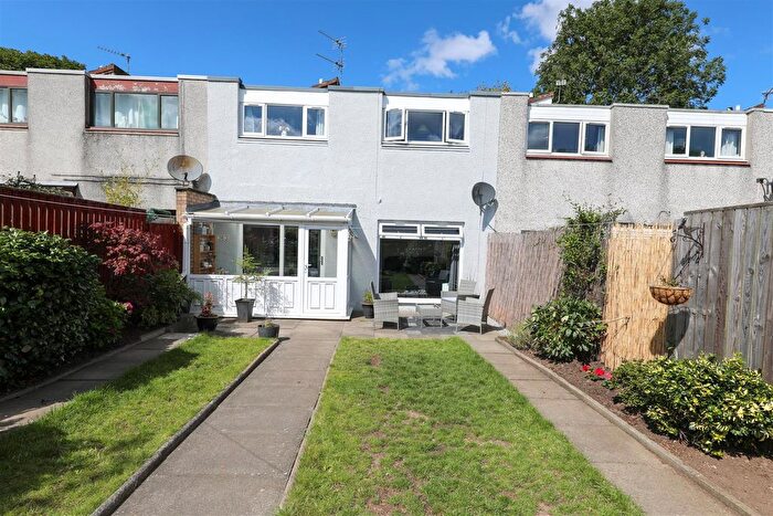 3 Bedroom Terraced House For Sale In Megginch Place, Glenrothes, KY7