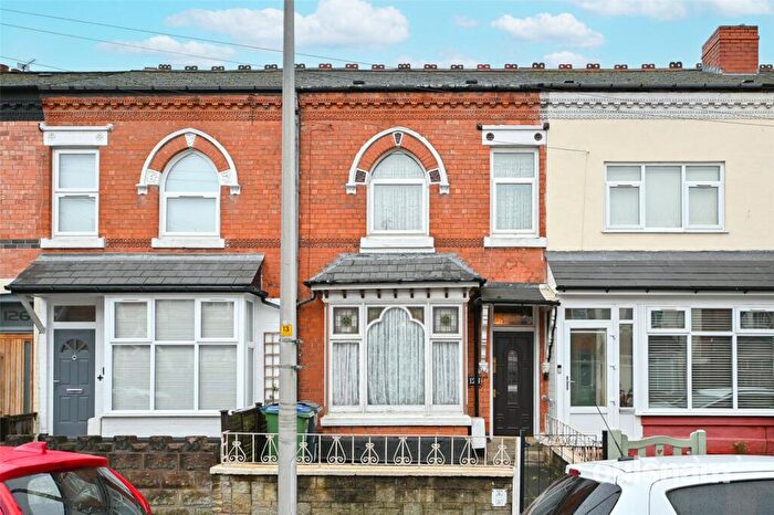 3 Bedroom Terraced House For Sale In Milcote Road, Bearwood, West Midlands, B67