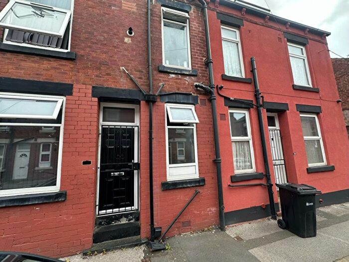2 Bedroom Terraced House For Sale In Temple View Terrace, Leeds, West Yorkshire, LS9