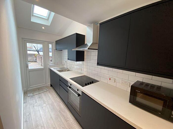 1 Bedroom Flat To Rent In Albany Road, Cardiff, CF24