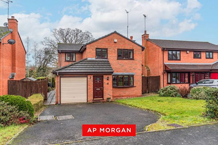 4 Bedroom Detached House For Sale In Batsford Close, Wirehill, Redditch, B98