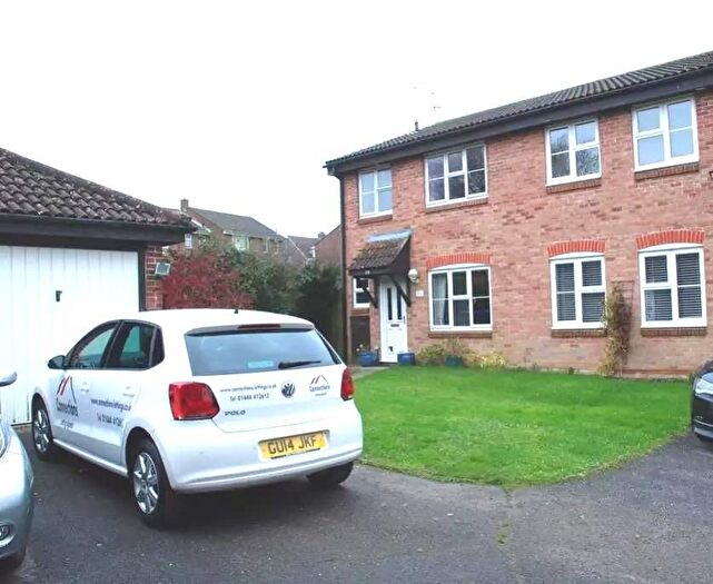 3 Bedroom Semi-Detached House To Rent In The Wickets, Burgess Hill, West Sussex, RH15