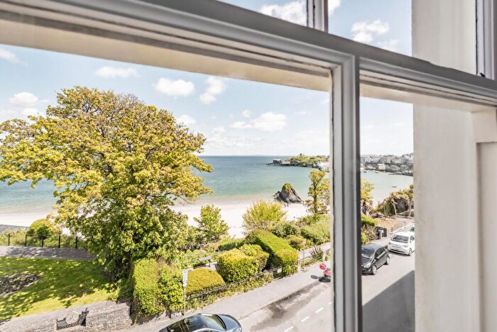 3 Bedroom Apartment For Sale In The Croft, Tenby, SA70
