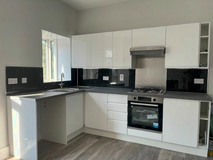 2 Bedroom Maisonette To Rent In Stuart Road, Thornton Heath, CR7