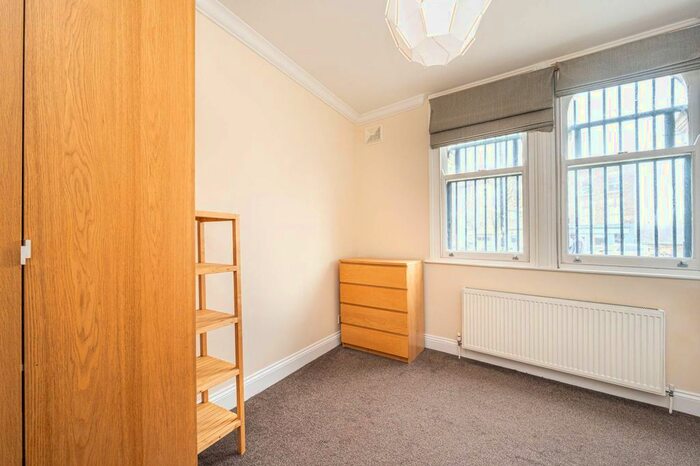 2 Bedroom Flat To Rent In Grosvenor Avenue, Highbury, London, N5