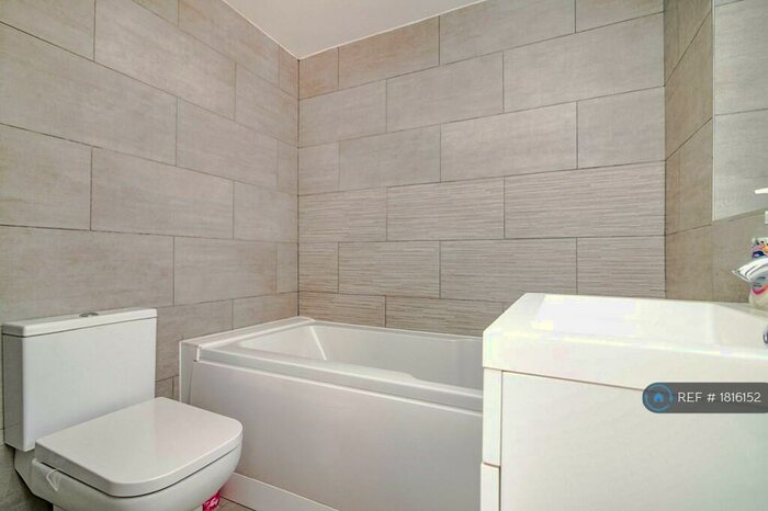 4 Bedroom Terraced House To Rent In Cemetery Road, Smethwick, B67