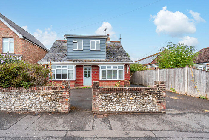 4 Bedroom Detached House For Sale In St. James Road, Chichester, PO19