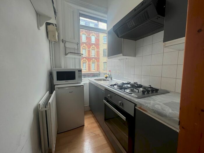 2 Bedroom Flat To Rent In Commercial Street, Spitalfields, London, E1