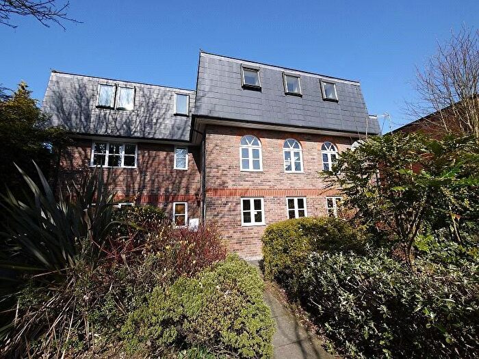2 Bedroom Apartment To Rent In Swallow Court, Gresham Close, Brentwood, Essex, CM14