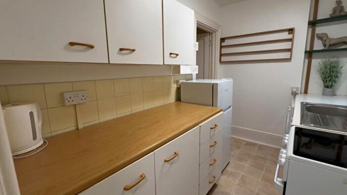 2 Bedroom Flat For Sale In Flat C, Grimston Ave, Folkestone, CT20