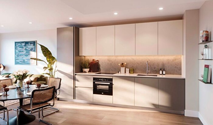 1 Bedroom Flat For Sale In The Verdean, The Drive, W3