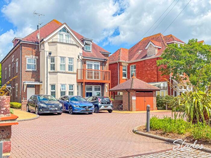 2 Bedroom Apartment To Rent In - Church Road, Southbourne, Bournemouth, BH6