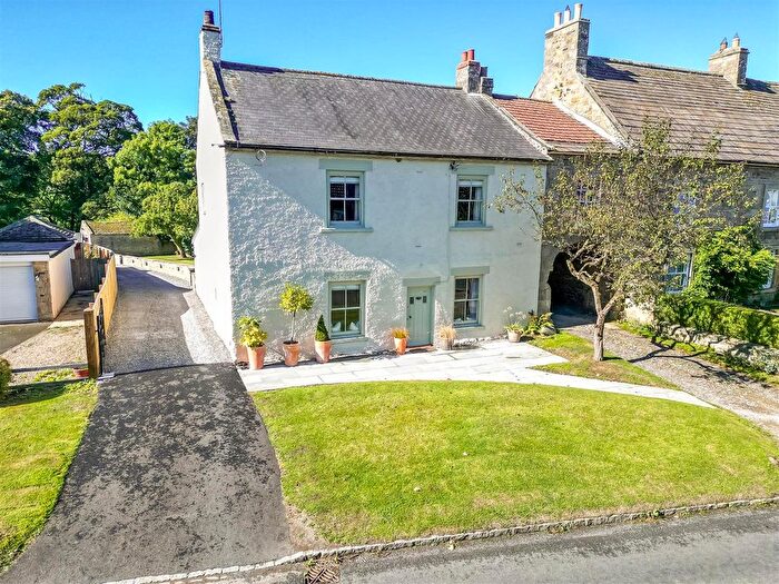4 Bedroom Semi-Detached House For Sale In High Street, Gilling West, DL10