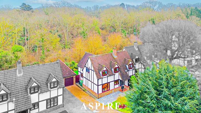 4 Bedroom Detached House For Sale In **Cul-de-Sac** The Firle, Langdon Hills, Basildon, SS16