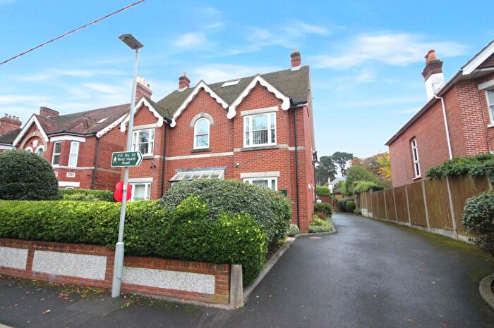 1 Bedroom Retirement Property For Sale In Tudor Road, Broadstone, Dorset, BH18