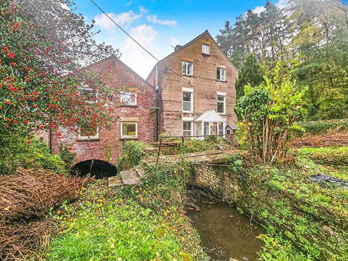 6 Bedroom House For Sale In Moorfield Avenue, Blakeney, GL15