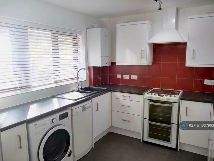 2 Bedroom End Of Terrace House To Rent In Lawnwood Court, Godalming, GU7